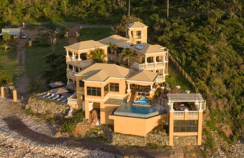 Estate Johns Folly Villa | Spectacular Oceanfront 4 BDRM Expansive Villa