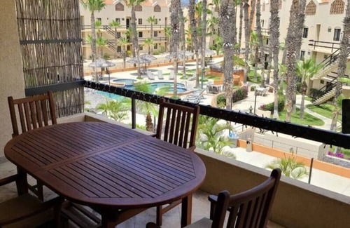 Zona Hotelera Condo | Spectacular Penthouse condo with resort style amenities steps from the beach