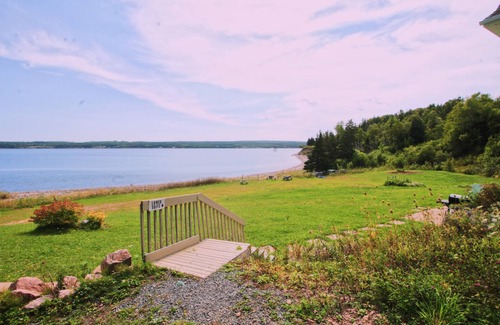 Cape Dauphin Cottage | Spectacular Private Beachfront on Bras D'or Lakes, Luxury, Modern, Spacious