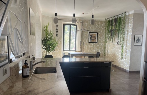 Espero-Pax Apartment | Spectacular sea views, walk to mulitple Mediterranean beaches