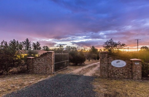 Stanthorpe House | Spectacular Stanthorpe Villa