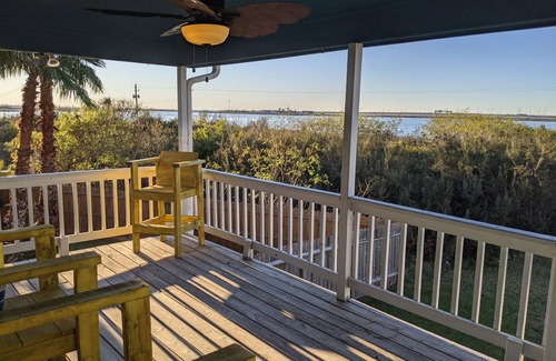Portland House | Spectacular Sunset and Bay Views! Spacious 4bed/2bath in a quiet neighborhood!