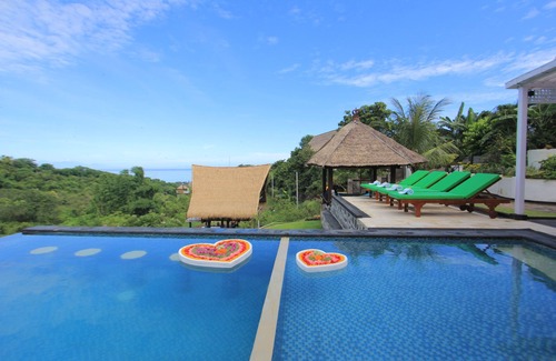 Temukus Villa | Spectacular Sunset Private Villa & Pool Free 1st B/fast Rumah Senja Lovina Hill
