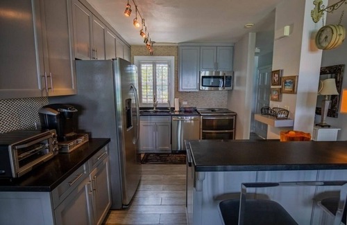 Savannah Sound Apartment | Spectacular views of the world famous Windermere beach