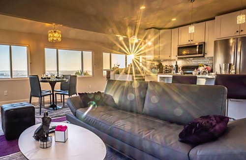 Middletown Villa | Spectacular WaterView-New Penthouse Villa private hottub deck fire pit table bbq