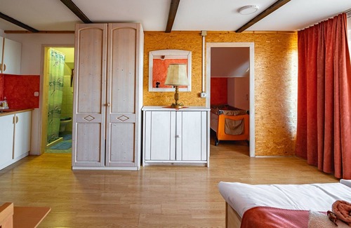 Radovljica Apartment | Špelca at Slovenian Traditional Guesthouse