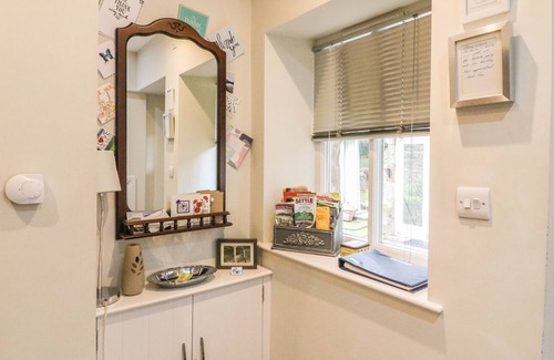 Fourstones Near Bentham Cottage | SPEN HOUSE, pet friendly, luxury holiday cottage in High Bentham
