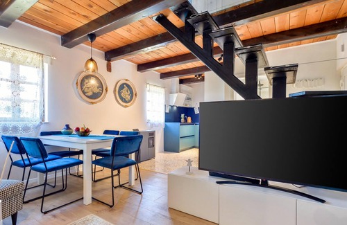 Strmec Stubicki House | Spend a carefree vacation in this modern furnished vacation home with pool.