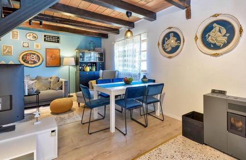Strmec Stubicki House | Spend a carefree vacation in this modern furnished vacation home with pool.