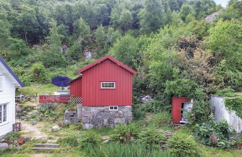 Flekkefjord House | Spend a great family vacation in a vacation home close to spectacular nature.