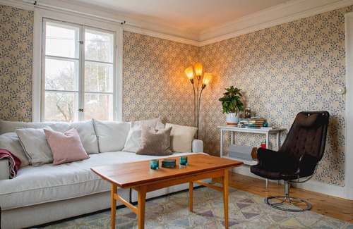Stjarnhov House | Spend relaxing days in this charming holiday home in charming Sörmland.