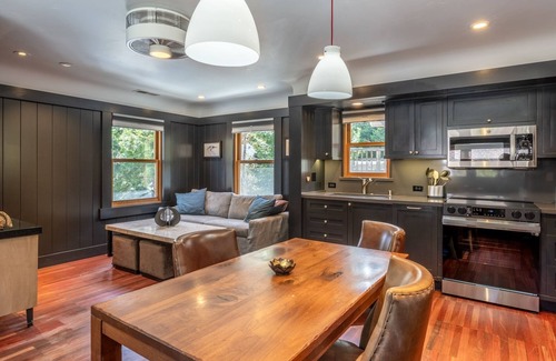 Homewood Cottage | Spend Summer at North Lake Tahoe! Charming and Cozy Cottage with WiFi! Near Ski Resort!