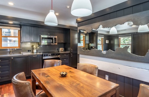 Homewood Cottage | Spend Summer at North Lake Tahoe! Charming and Cozy Cottage with WiFi! Near Ski Resort!