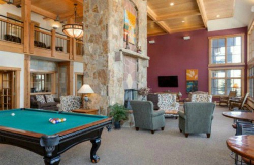 Four O'Clock Condo | Spend the 2024 Holidays in Breckenridge at Grand Timber Lodge
