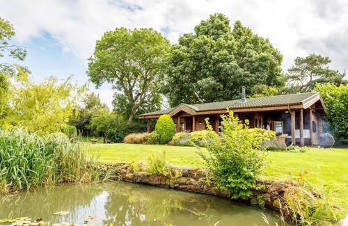 Leyburn Cottage | Spindrifter - a lodge that sleeps 2 guests in 1 bedroom