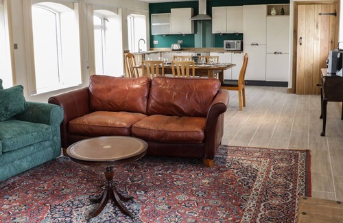 Loppington House | SPINNEY VIEW, family friendly, character holiday cottage in Cockshutt