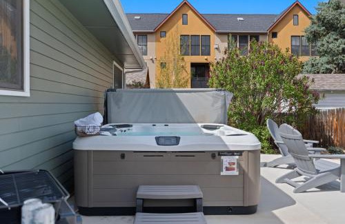 Martinez Park House | Spirit of the Rockies - Private Backyard & Hot Tub