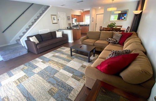 Downtown Fort Lauderdale House | Splash, Grill & Chill Near Beaches - Tarpon Harbor 1