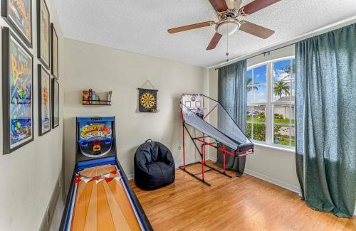 Clear Creek House | Splash Retreat:Near Disney Parks