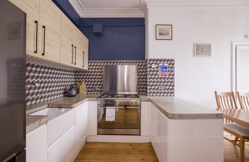 Dalry Apartment | Splendid Apartment near Haymarket
