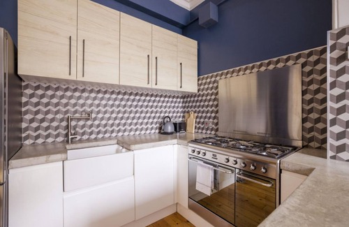 Dalry Apartment | Splendid Apartment near Haymarket