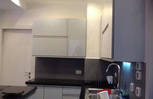 Bayit VeGan House | Splendid renovated 3-room apartment WIFI A/C terrace