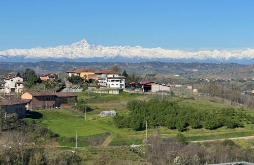 Govone Villa | Splendid Villa Magna with Pool and Park - Langhe Hills