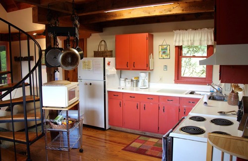 Franklin House | "Spoon Rest" - 30 Acres Nestled in the Nantahala National Forest