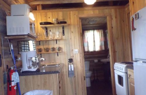 Melrose Hotel | Sportsman Lodge Melrose MT