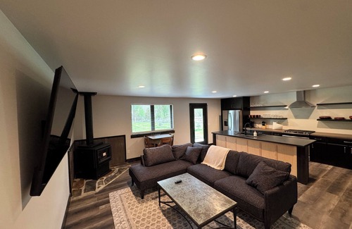Melrose Cabin | Sportsman Motel