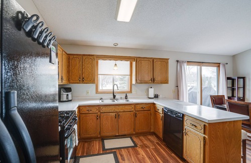 Blaine House | Sporty Blaine Home w/Games ~ 2 Mi to Super Rink!
