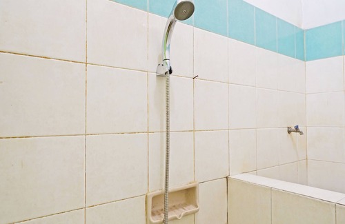Bandung Hotel | SPOT ON 91543 Pondok Denki 11
