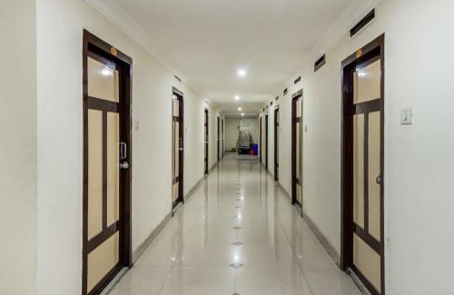 Guntur Hotel | SPOT ON Swarna Mayuri