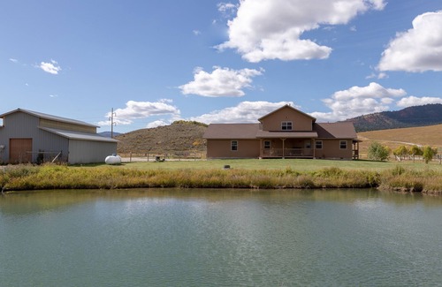 Freedom House | Spotted Moon Ranch - River Front - Two Bedroom Cabin