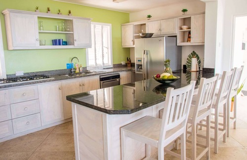 Sea Breeze Hills Villa | Sprawling Villa with Uninterrupted Sea Views - Equinox