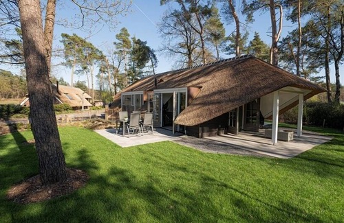 Krachtighuizen Villa | Sprielderbosch 6 luxury holiday villa in forest near Garderen