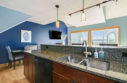 Spring Lake Condo | Spring Lake Waterfront Condo-Perfect Family Getaway