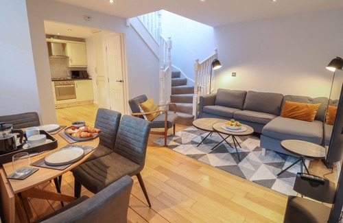 Bedale Cottage | SPRING ROSE, family friendly in Bedale
