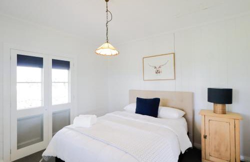 Tenterfield House | Spring View Cottage