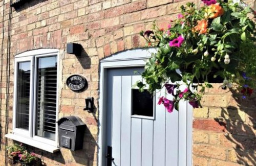 Bretforton Cottage | SpringCottage in the Cotswolds lovingly restored period property & pet friendly