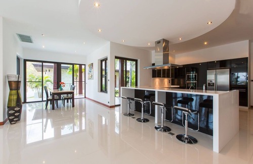 Cha-am House | Springfield Golf Course 5 bedroom Mansion