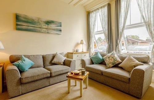 Bewdley House | Springhill Court
