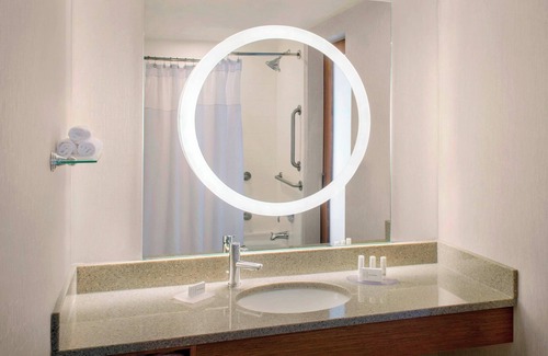 North Bellport Hotel | SpringHill Suites by Marriott Long Island Brookhaven