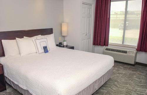 Pearland Hotel | SpringHill Suites Houston Pearland
