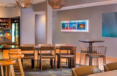 Bridgeton Hotel | SpringHill Suites St. Louis Airport/Earth City