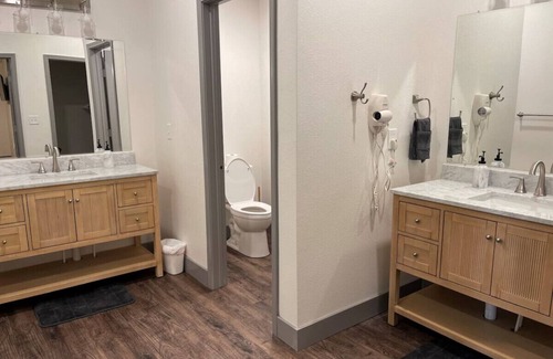 Buffalo Springs Condo | Springs Ridge B -3BR/2BA -Lakeside Condo! Sleeps 8