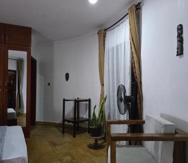 Moshi Bed & Breakfast | Sprunger Avenue - tulia homes