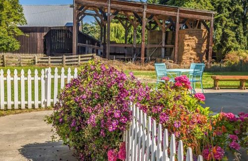 Sequim House | Sq The Farmhouse