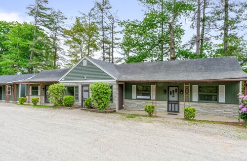 Holderness House | Squam Suite - Waterfront
