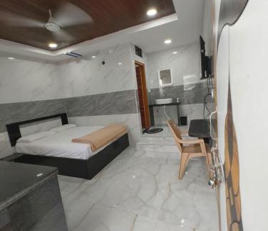 Mantralayam Hotel | Sree Narahari Luxury Residency